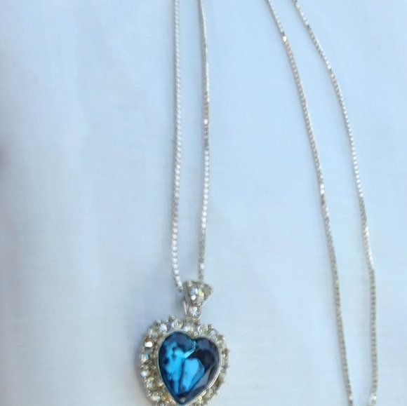Faux Sapphire Heart Pendant and Chain - Picture 7 of 8